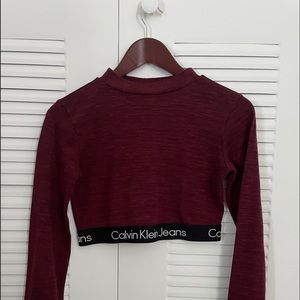 Calvin Klein top!   😍🥰